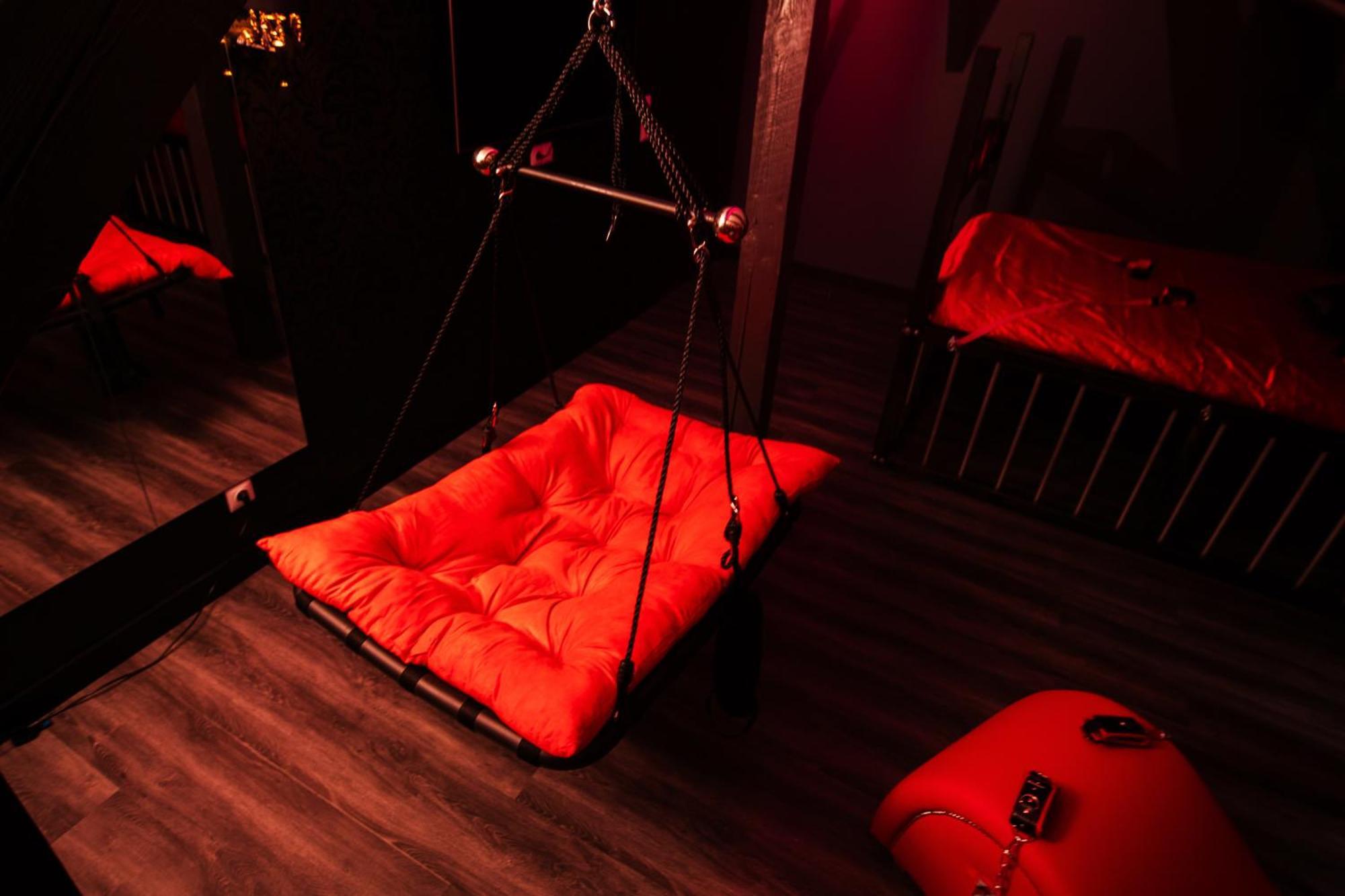 Red Palace Apartament Bdsm بيدغوستيا المظهر الخارجي الصورة